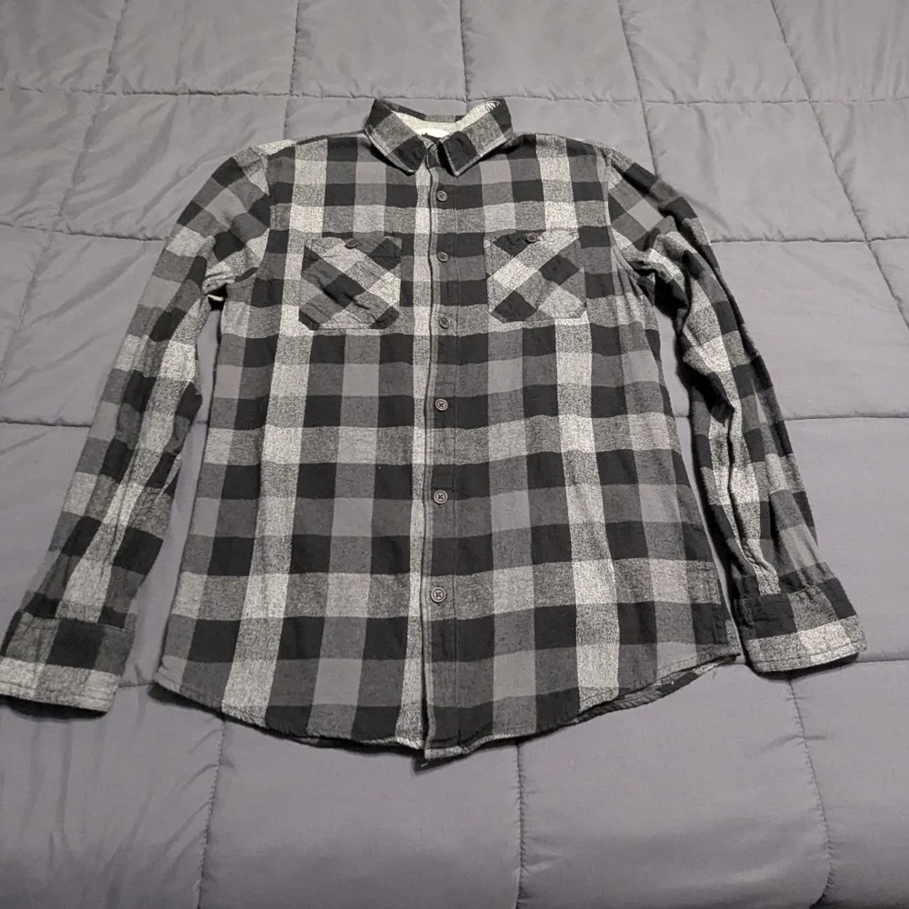 🔥🔥 Bundle Alert 3 URBAN PIPELINE Men's Sz Sm button down Plaid Flannel Shirts